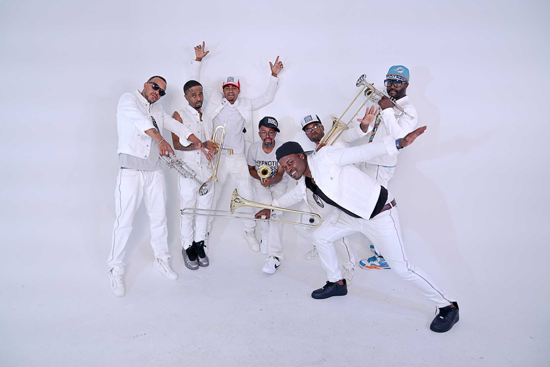 Hypnotic Brass Ensemble photo 10